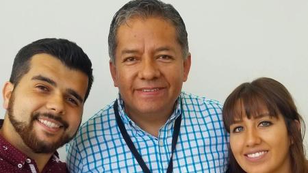 Harold Caicedo, center