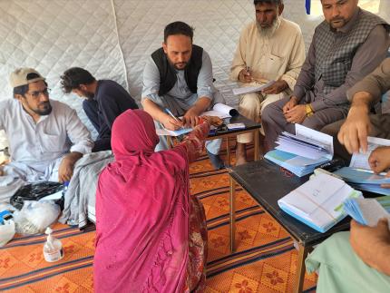 Cash distribution to earthquake survivors 