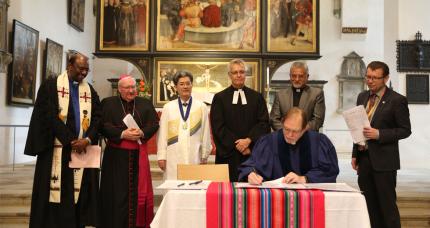 Church leaders signed two important ecumenical documents at a ceremony in Wittenberg, Germany.
