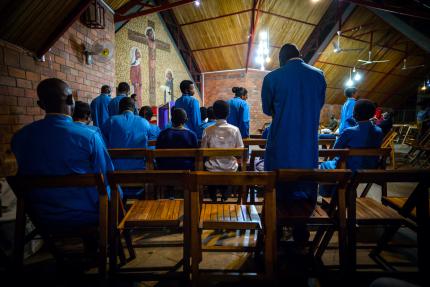 Image of people at worship in Africa