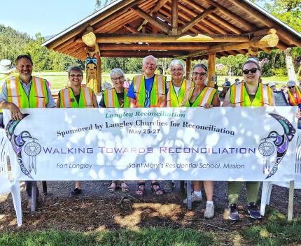 (From left to right) Dennis DeGroot, Liz Tolkamp, Evelyn Bouwman, Pieter van der Leek, Eleanor Vriend McComb, and Jenny DeGroot are members of Willoughby CRC and joined justice mobilizer Cindy Stover (right) for this year’s reconciliation walk.