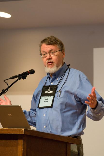 Rev. Bob De Moor bids farewell to synod.